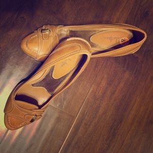 Cole Haan brown heels